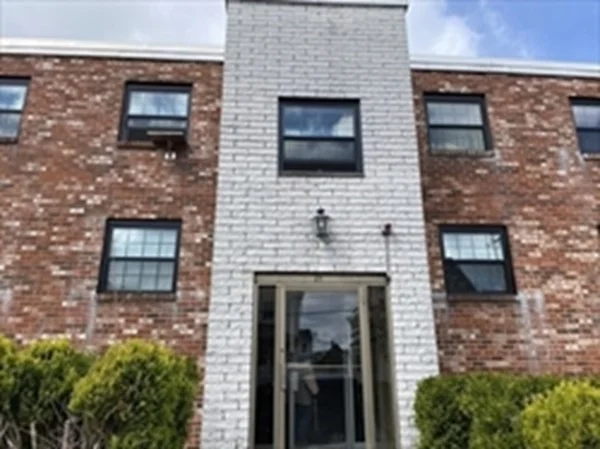 2 bed, 1 bath apartment for rent at 21 Myrtle St Unit 5, Malden — photo 8 of 13