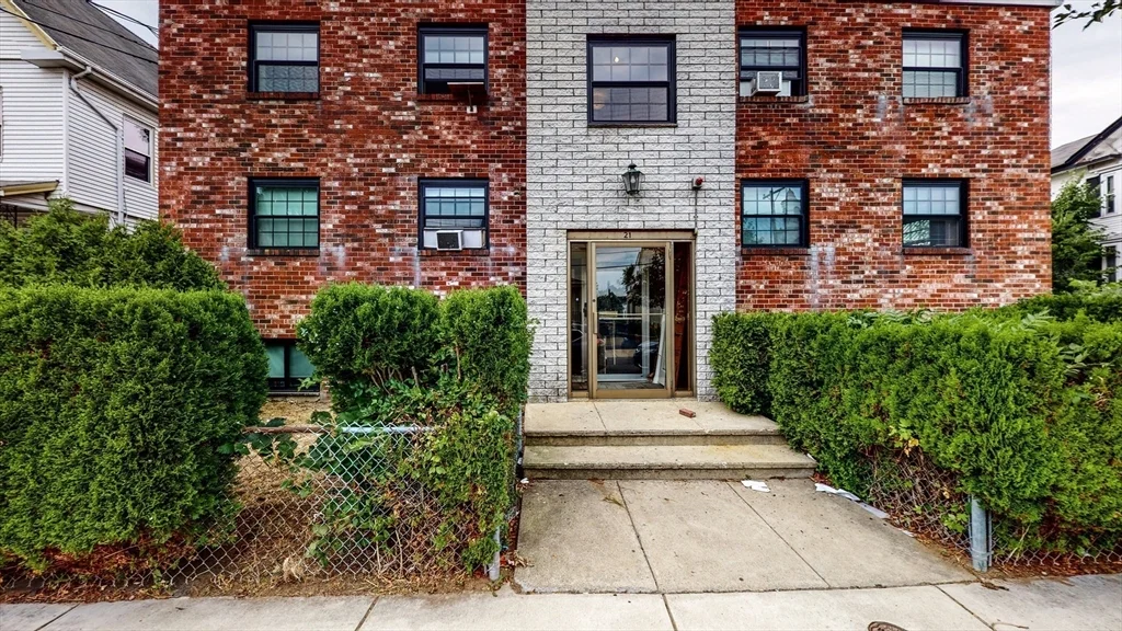 2 bed, 1 bath apartment for rent at 21 Myrtle St Unit 5, Malden — photo 12 of 13