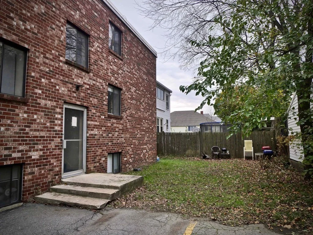 2 bed, 1 bath apartment for rent at 21 Myrtle St Unit 5, Malden — photo 10 of 13