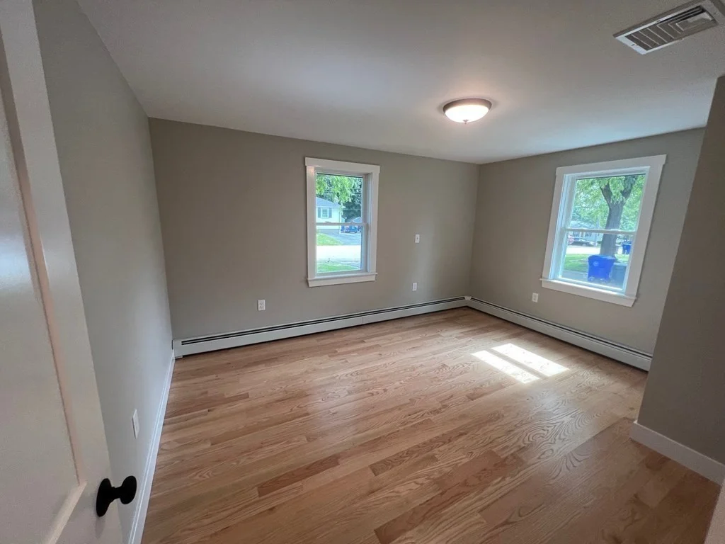 3 bed, 2 bath apartment for rent at 21 Neillian Way Unit 21, Bedford — photo 10 of 23