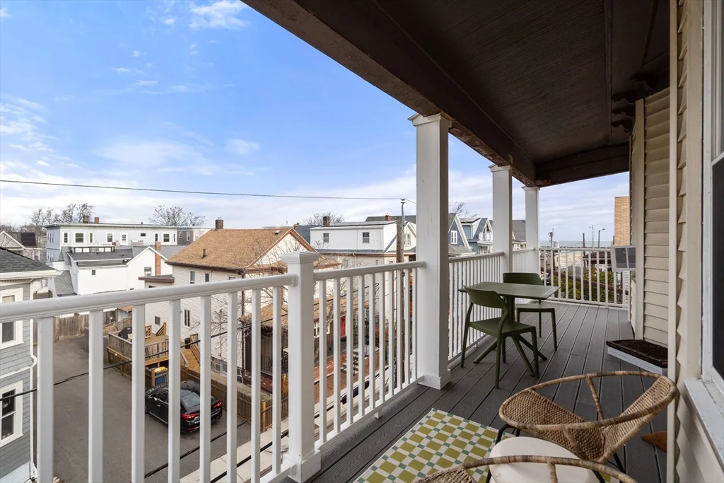 4 bed, 1 bath apartment for rent at 21 Nevada St Unit 3, Winthrop Beach — photo 6 of 11