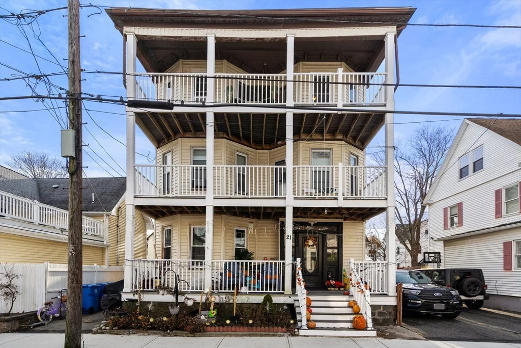 4 bed, 1 bath apartment for rent at 21 Nevada St Unit 3, Winthrop Beach — photo 11 of 11