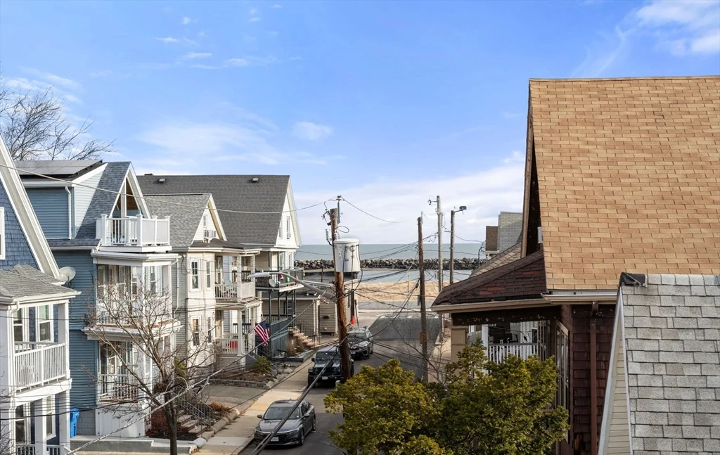 4 bed, 1 bath apartment for rent at 21 Nevada St Unit 3, Winthrop Beach — photo 9 of 11