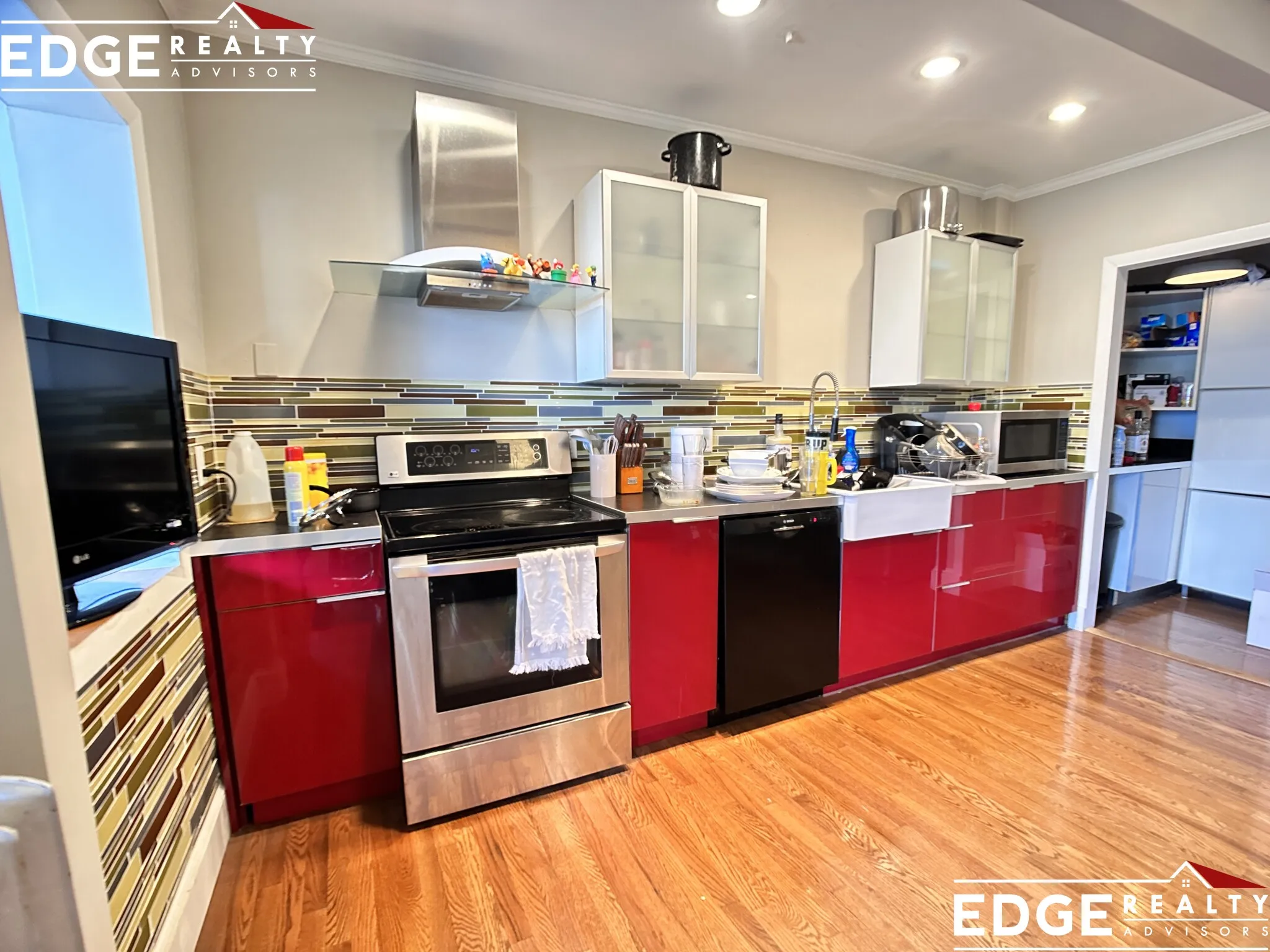 3 bed, 2 bath apartment for rent at 21 Newcastle Rd Unit N/A, Brighton — photo 1 of 13