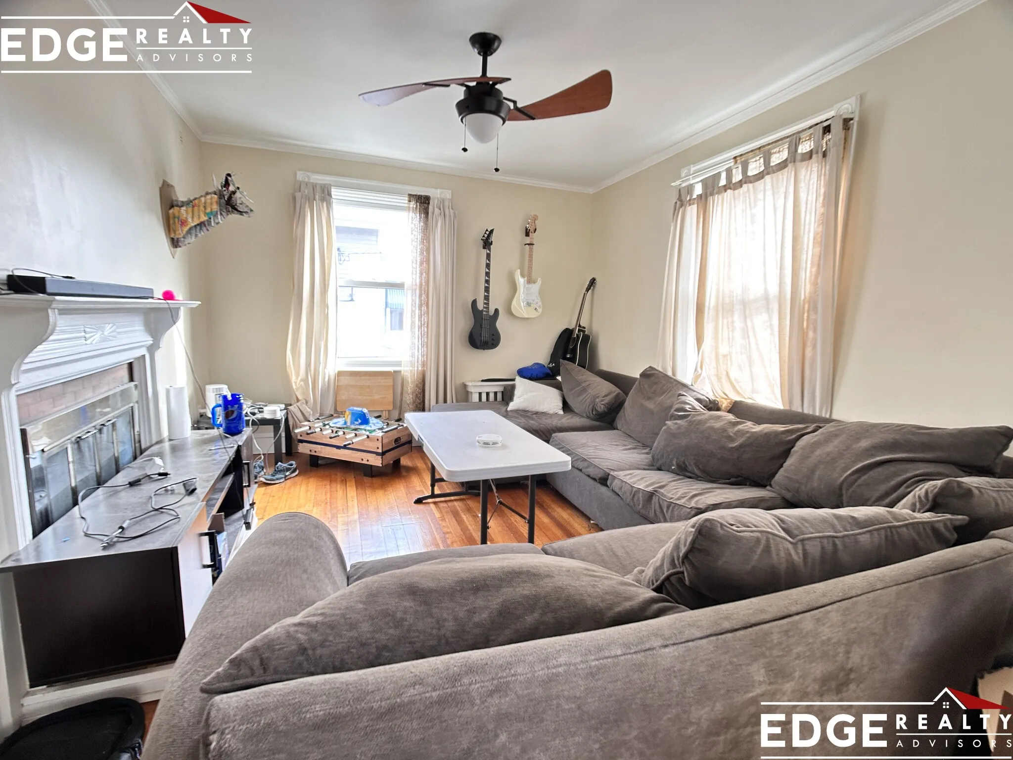 3 bed, 2 bath apartment for rent at 21 Newcastle Rd Unit N/A, Brighton — photo 3 of 13
