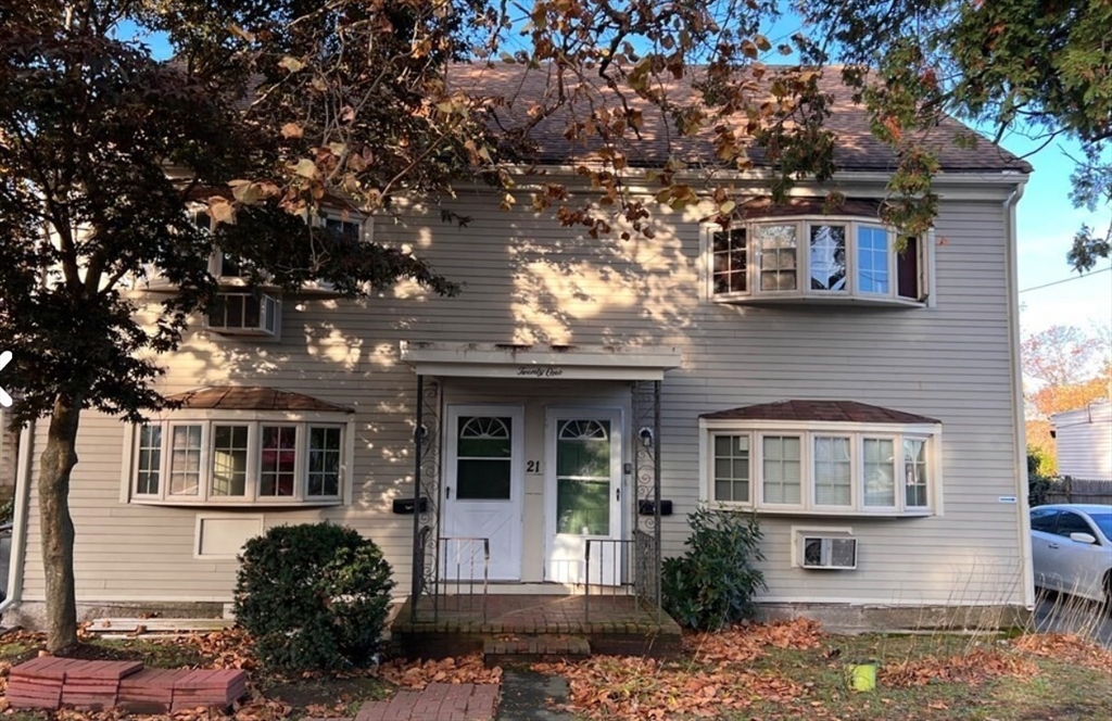 3 bed, 2 bath apartment for rent at 21 North Main St Unit 2, Avon — photo 1 of 23