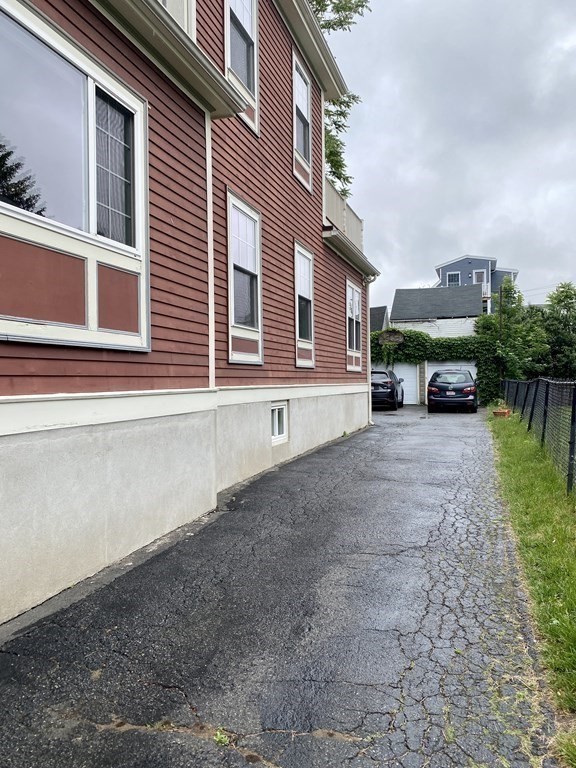 2 bed, 2 bath apartment for rent at 21 Oak St Unit 1, Ward Two — photo 13 of 13