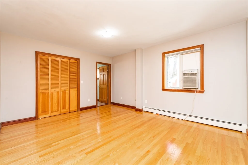 3 bed, 2 bath apartment for rent at 21 Orchard Unit 1, Jamaica Plain — photo 11 of 18