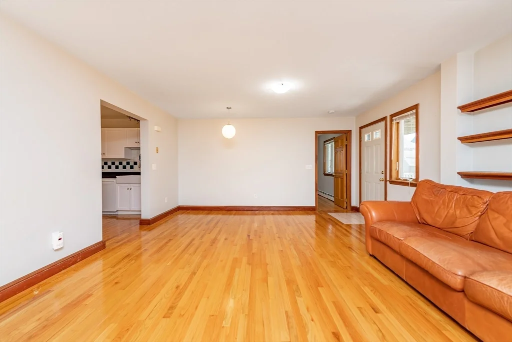3 bed, 2 bath apartment for rent at 21 Orchard Unit 1, Jamaica Plain — photo 7 of 18