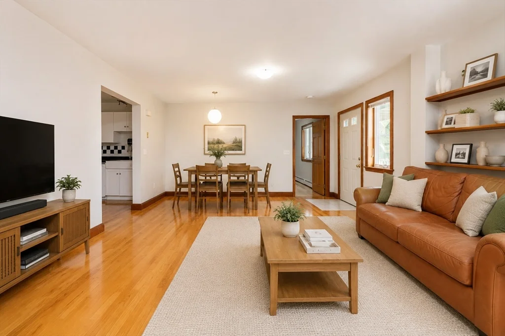 3 bed, 2 bath apartment for rent at 21 Orchard Unit 1, Jamaica Plain — photo 2 of 18