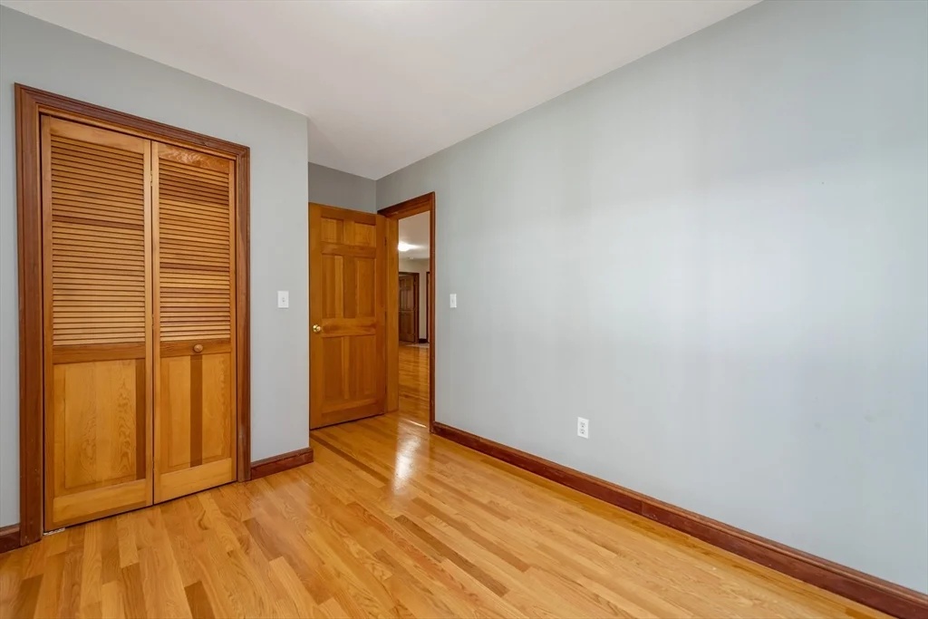 3 bed, 2 bath apartment for rent at 21 Orchard Unit 1, Jamaica Plain — photo 13 of 18