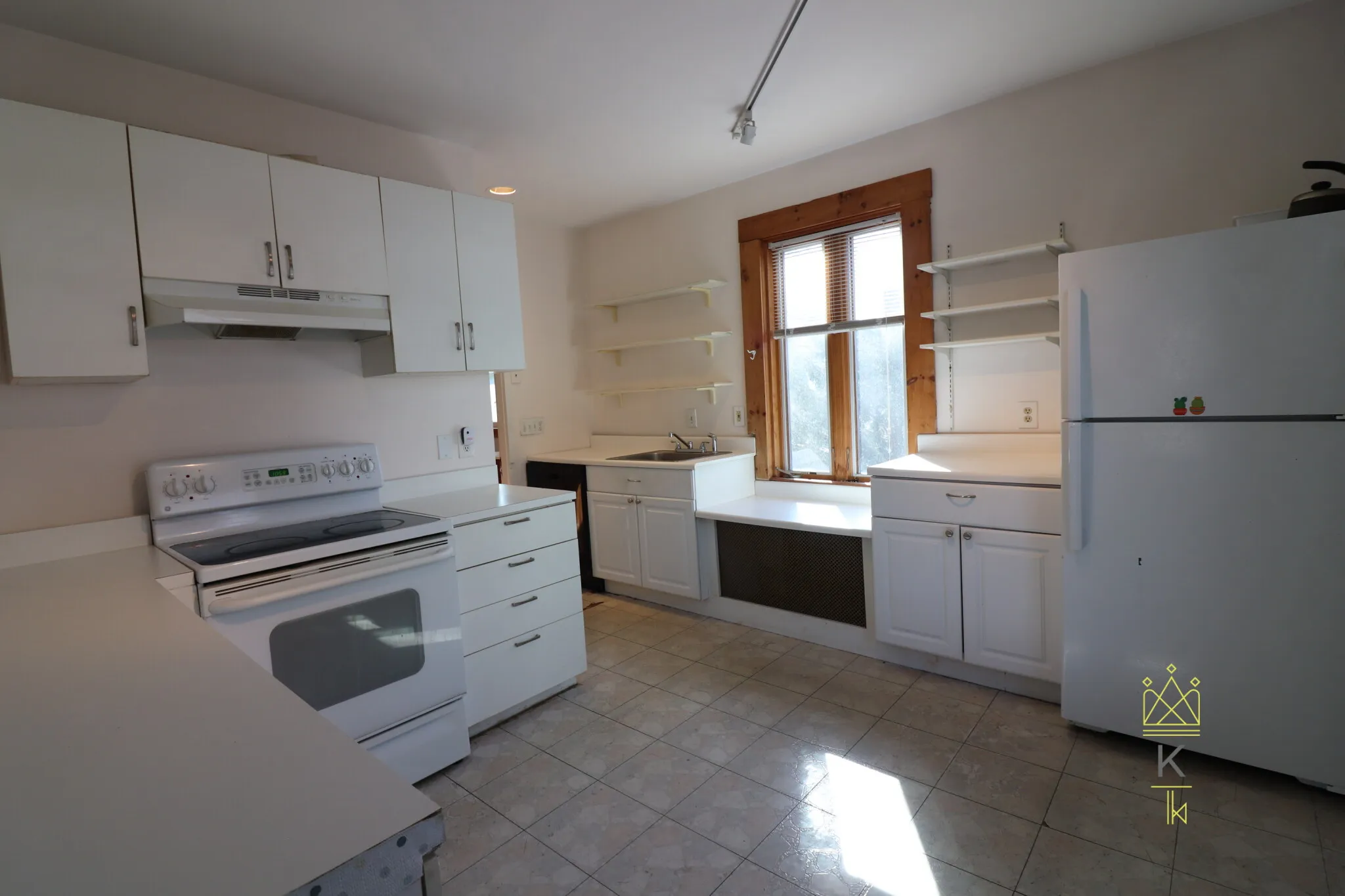 2 bed, 1 bath apartment for rent at 21 Osborne Rd Unit 2, North Brookline — photo 5 of 15