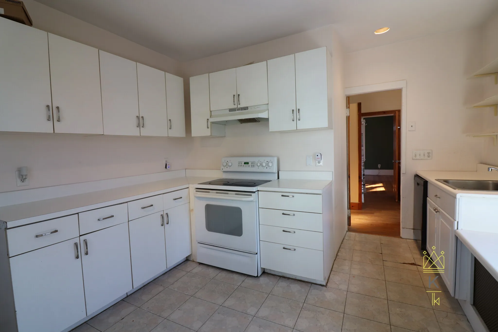 2 bed, 1 bath apartment for rent at 21 Osborne Rd Unit 2, North Brookline — photo 6 of 15