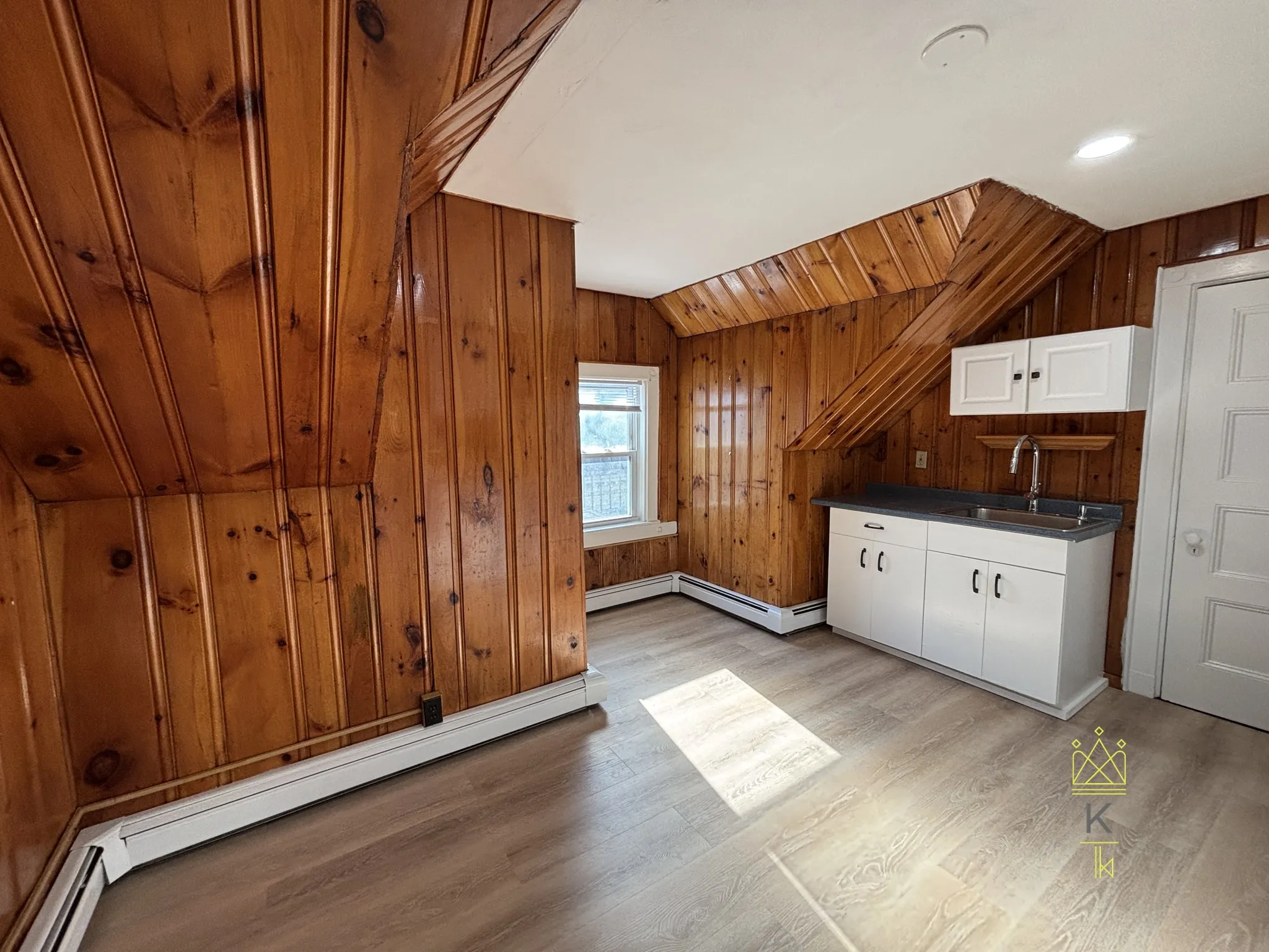 1 bed, 1 bath apartment for rent at 21 Osborne Rd Unit 3, North Brookline — photo 2 of 9