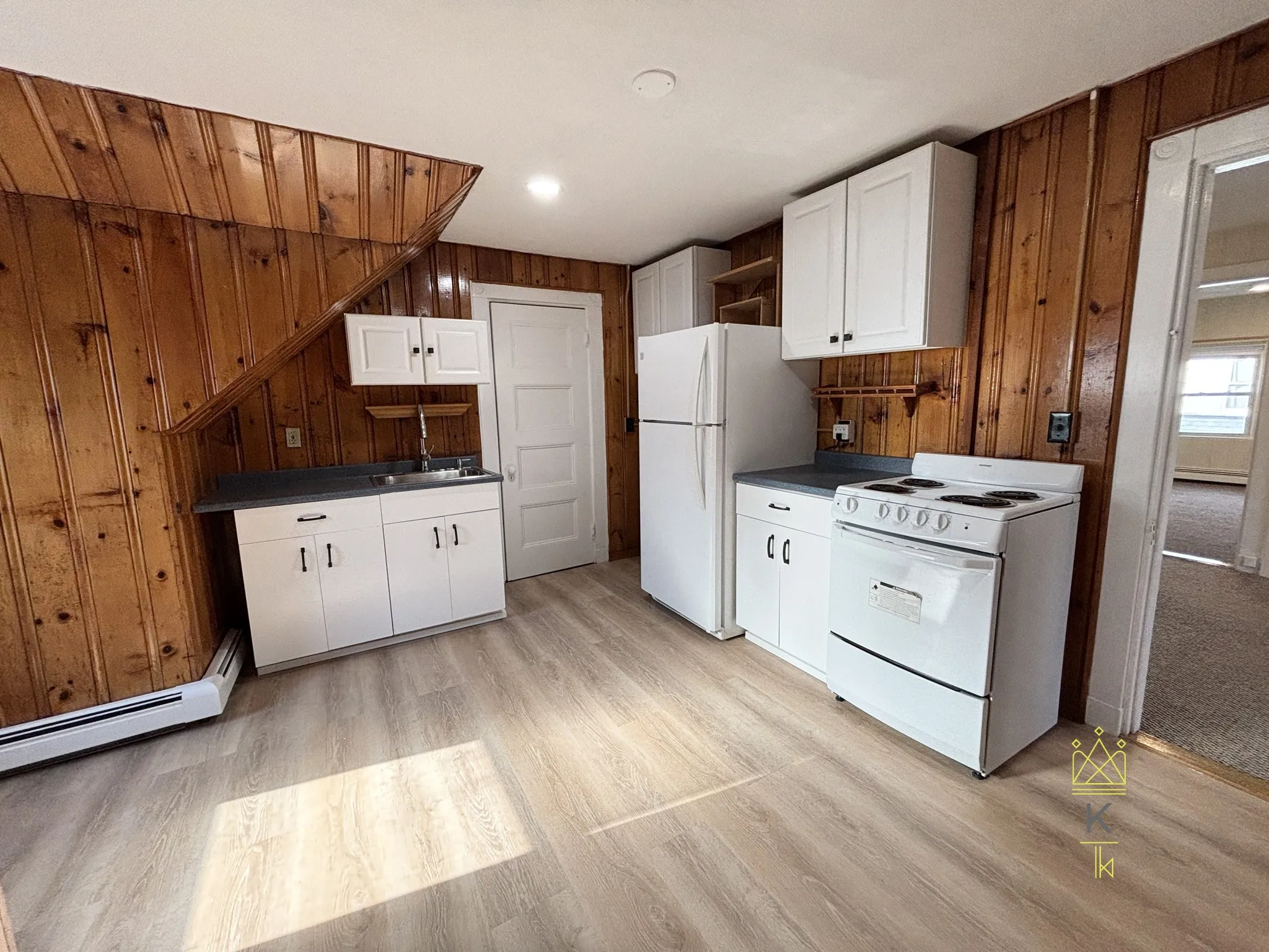 1 bed, 1 bath apartment for rent at 21 Osborne Rd Unit 3, North Brookline