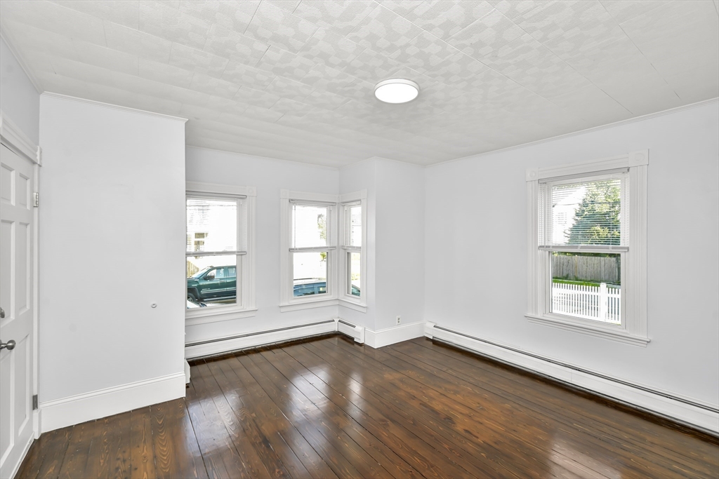 2 bed, 1 bath apartment for rent at 21 Page St Unit 1, West — photo 16 of 21