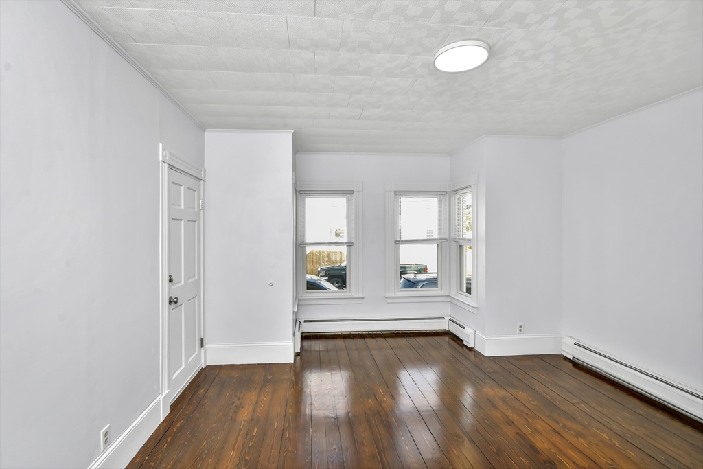 2 bed, 1 bath apartment for rent at 21 Page St Unit 1, West — photo 15 of 21