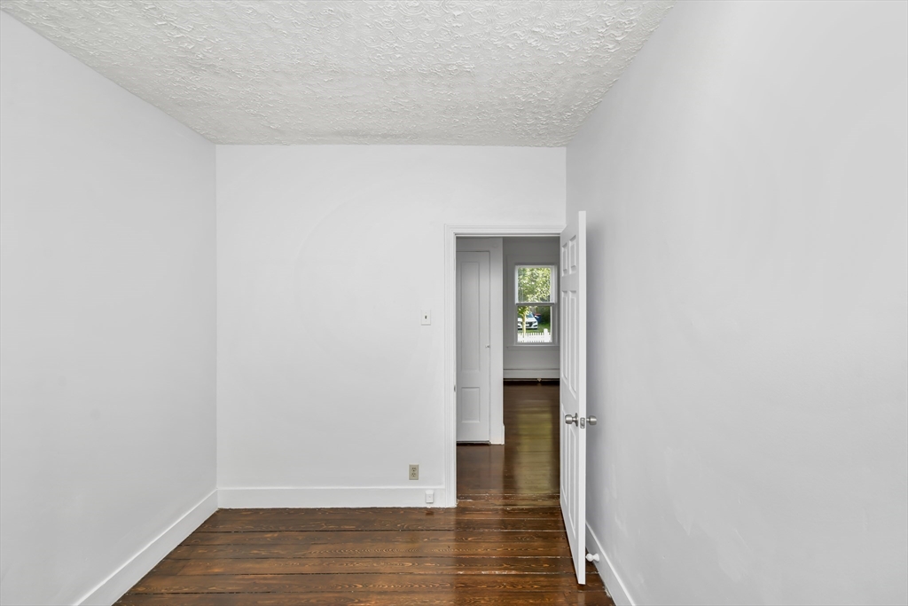 2 bed, 1 bath apartment for rent at 21 Page St Unit 1, West — photo 13 of 21