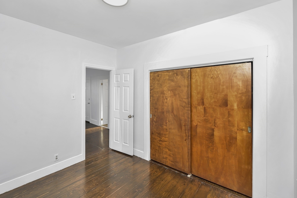 2 bed, 1 bath apartment for rent at 21 Page St Unit 1, West — photo 11 of 21
