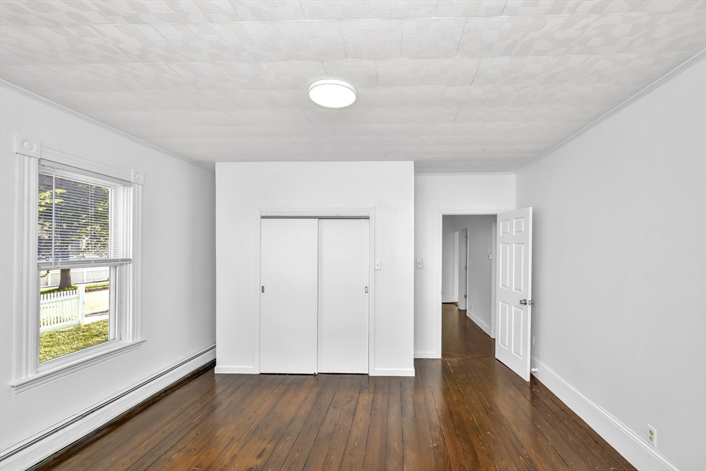 2 bed, 1 bath apartment for rent at 21 Page St Unit 1, West — photo 14 of 21
