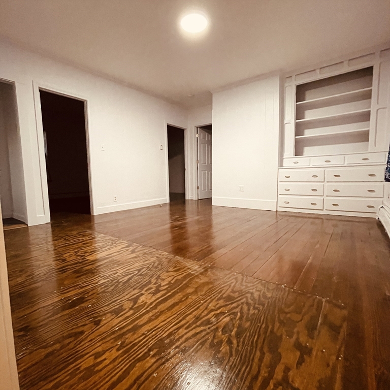 2 bed, 1 bath apartment for rent at 21 Page St Unit 1, West — photo 6 of 21