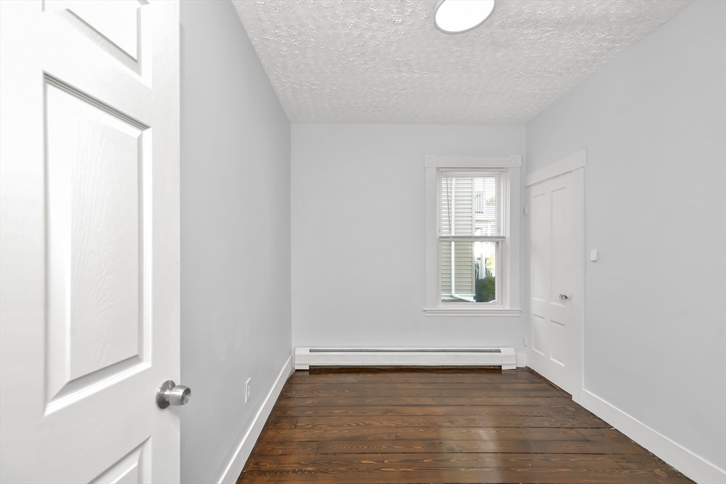 2 bed, 1 bath apartment for rent at 21 Page St Unit 1, West — photo 17 of 21