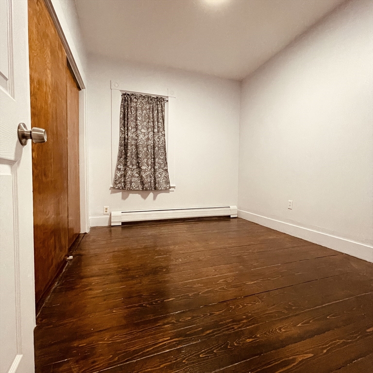 2 bed, 1 bath apartment for rent at 21 Page St Unit 1, West — photo 7 of 21