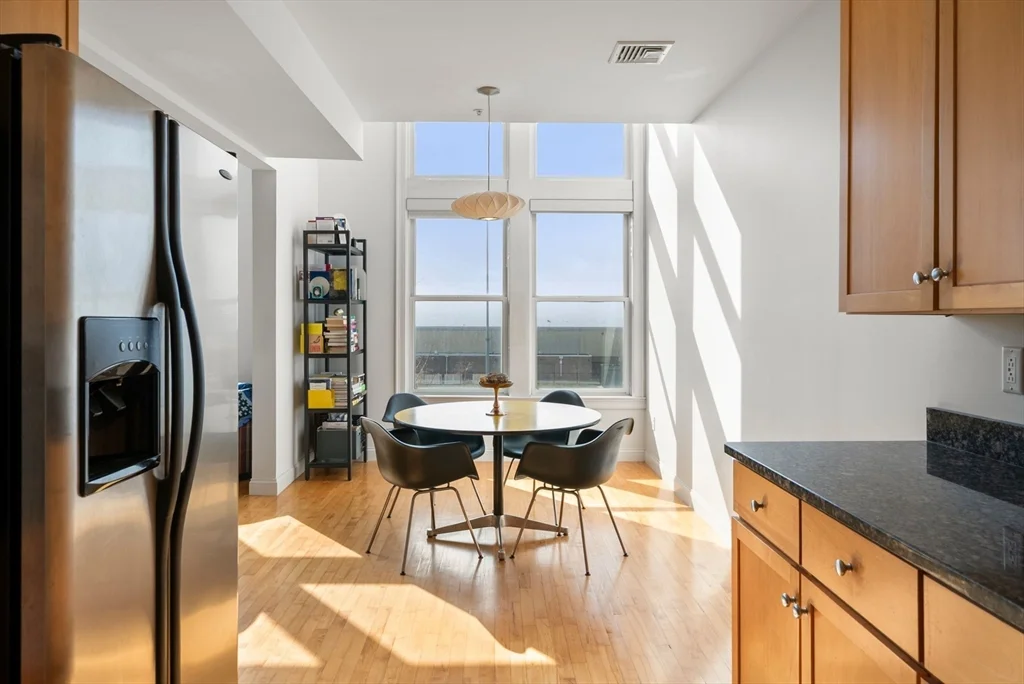1 bed, 1 bath apartment for rent at 21 Park St Unit 5, Union Square — photo 6 of 32