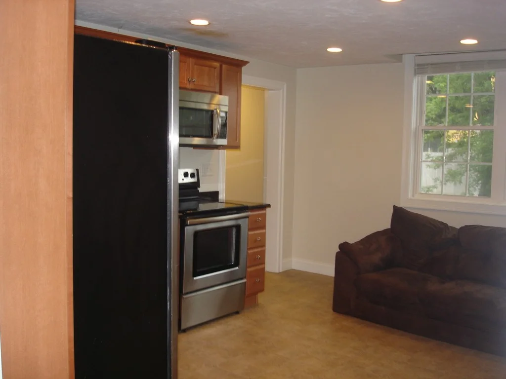 1 bed, 1 bath apartment for rent at 21 Park St Unit A, Ayer — photo 8 of 14