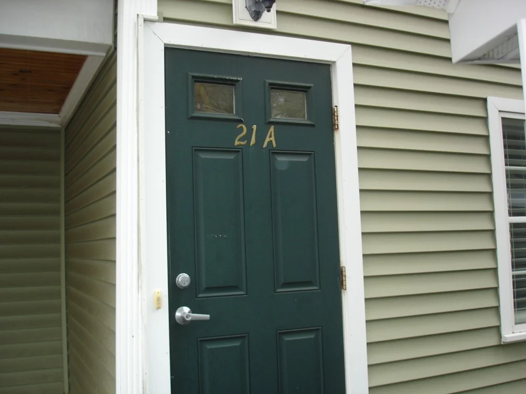 1 bed, 1 bath apartment for rent at 21 Park St Unit A, Ayer — photo 2 of 14