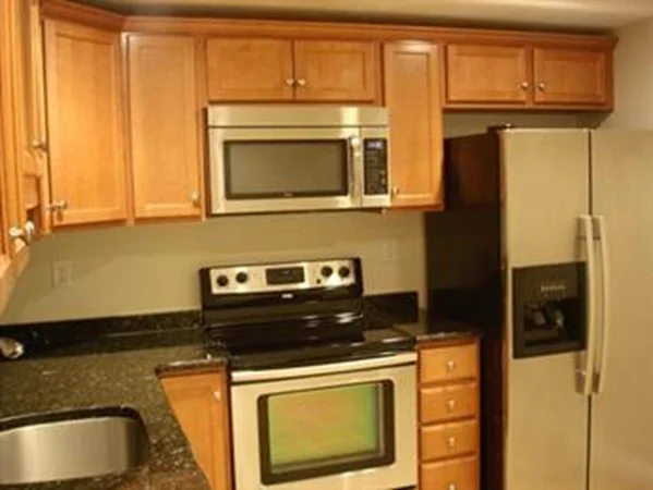 1 bed, 2 bath apartment for rent at 21 Park St Unit B, Ayer — photo 3 of 8