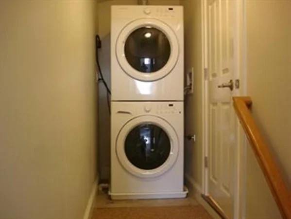 1 bed, 2 bath apartment for rent at 21 Park St Unit B, Ayer — photo 6 of 8