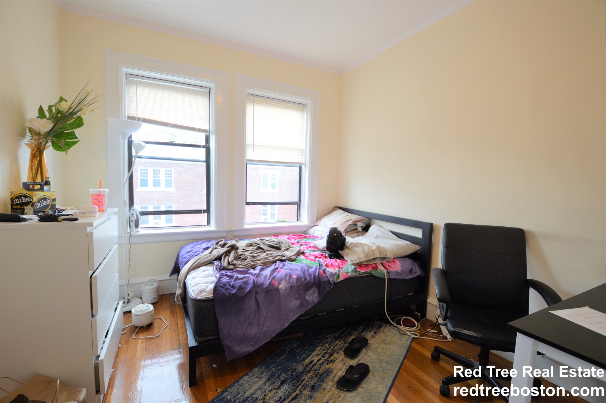 4 bed, 2 bath apartment for rent at 21 Park Vale Ave Unit 11, Allston — photo 19 of 24