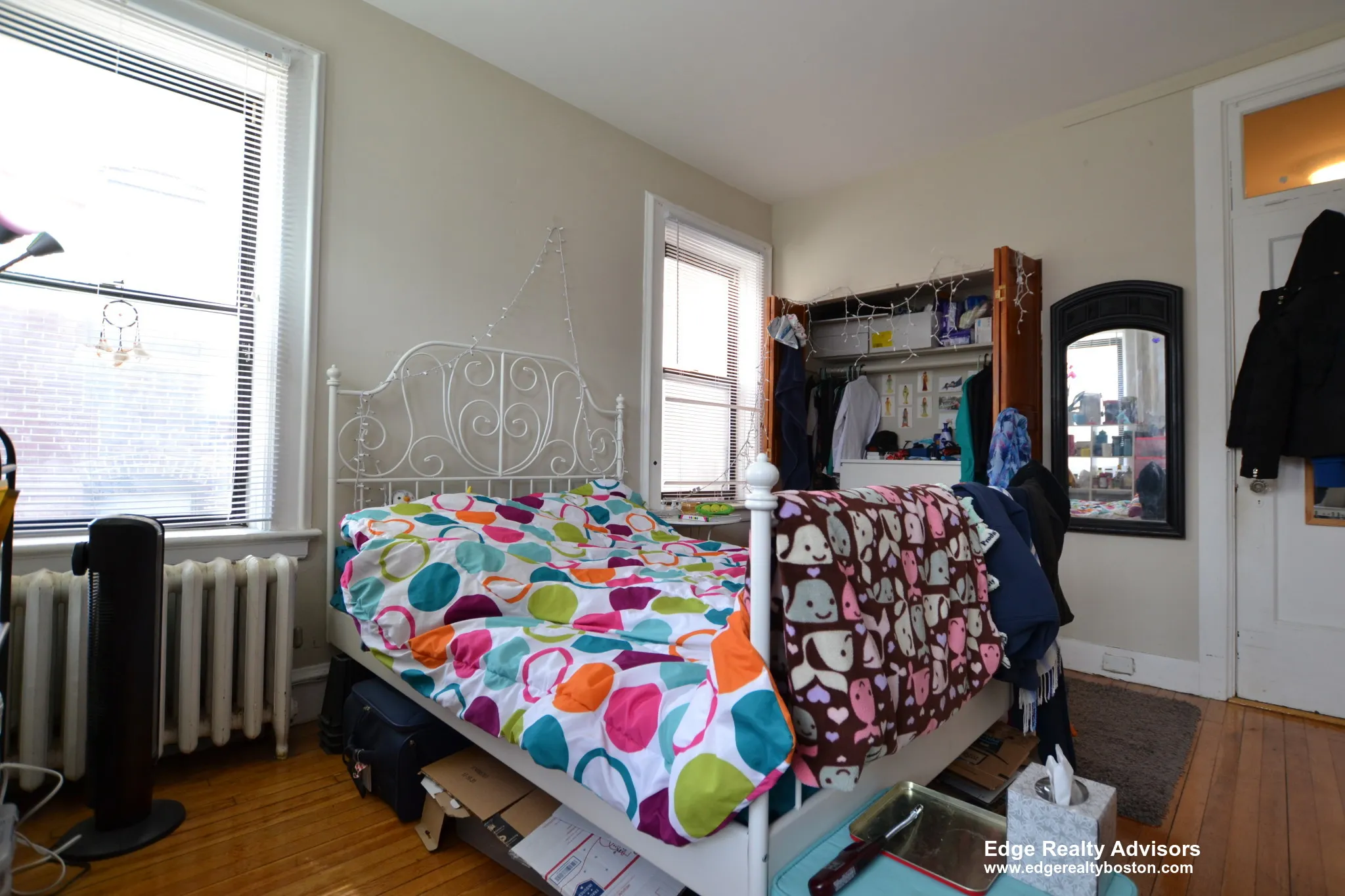 3 bed, 1 bath apartment for rent at 21 Park Vale Ave Unit 6, Brighton — photo 2 of 8