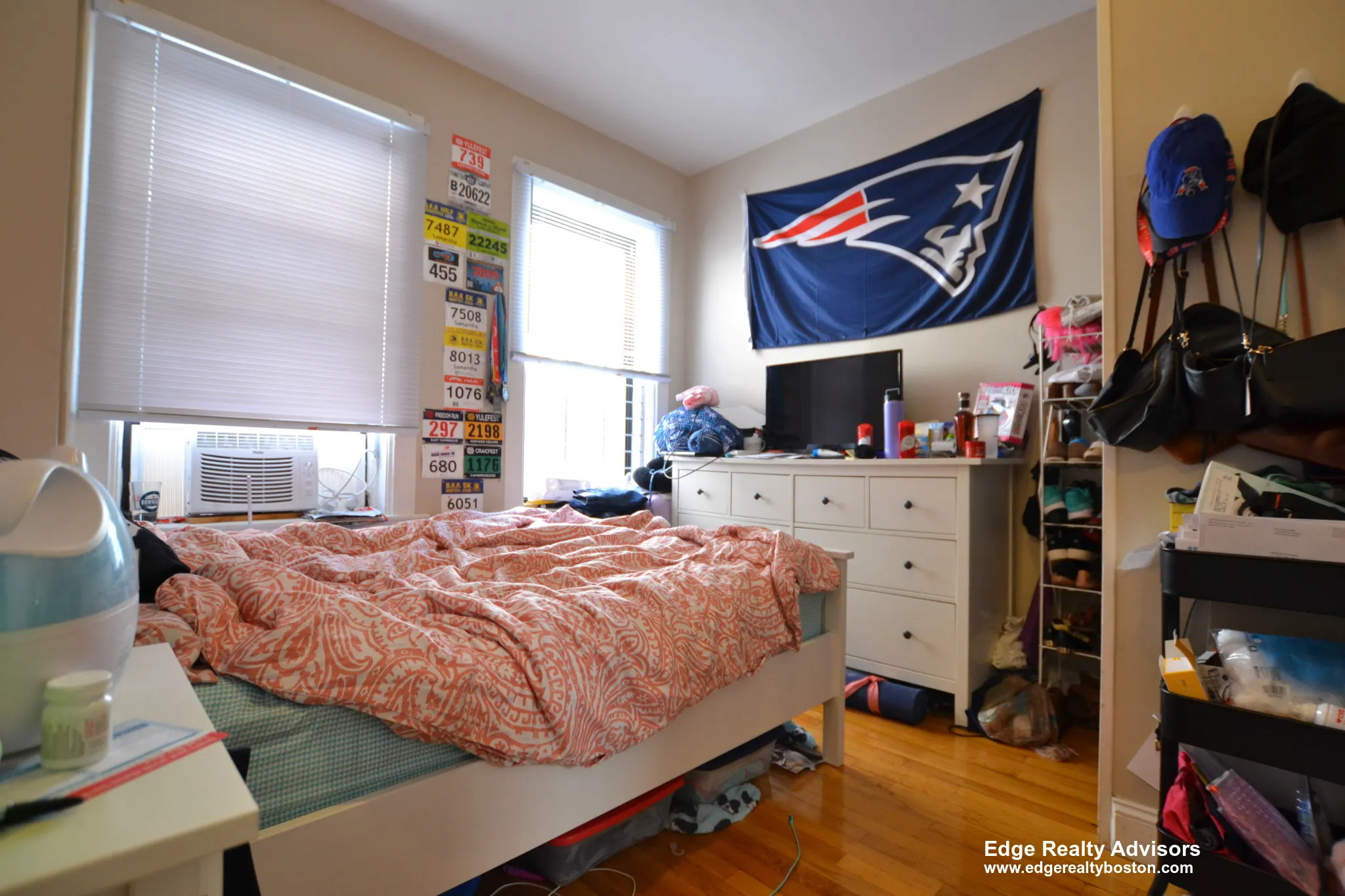 3 bed, 1 bath apartment for rent at 21 Park Vale Ave Unit 6, Brighton — photo 4 of 8