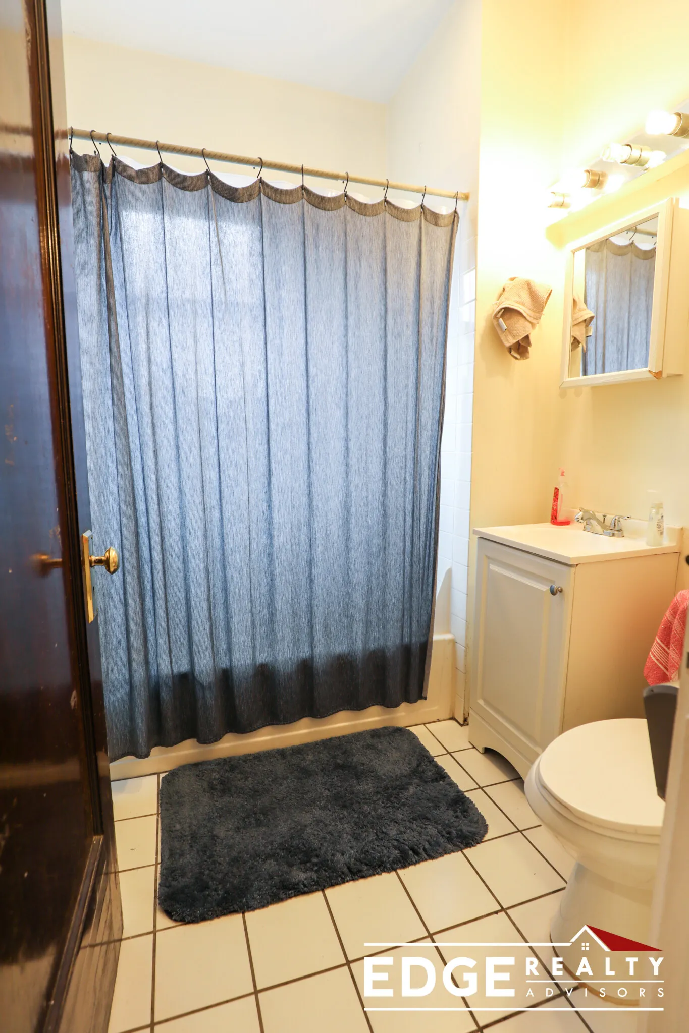 3 bed, 1 bath apartment for rent at 21 Park Vale Ave Unit 7, Brighton — photo 6 of 10