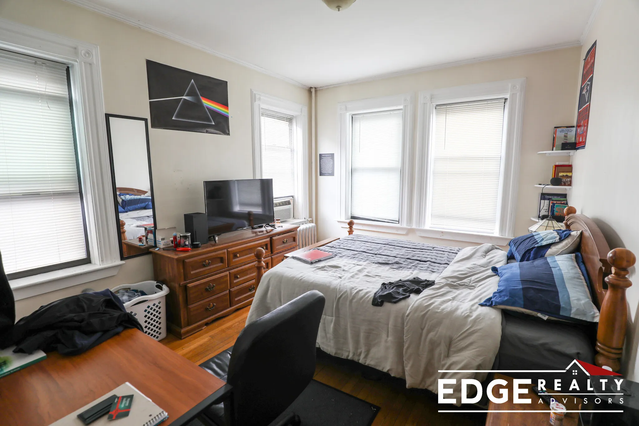 3 bed, 1 bath apartment for rent at 21 Park Vale Ave Unit 7, Brighton — photo 9 of 10