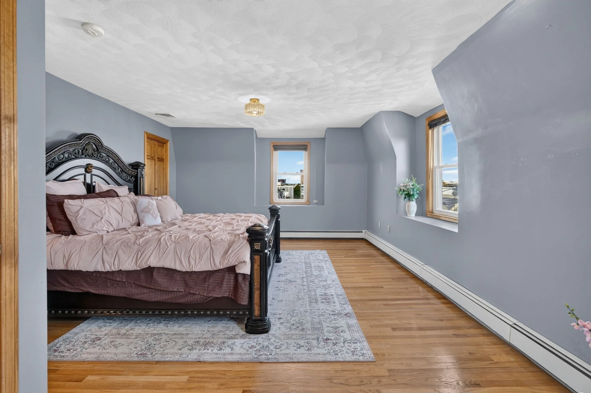 6 bed, 3 bath apartment for rent at 21 Parker St Unit 0, Charlestown — photo 19 of 41