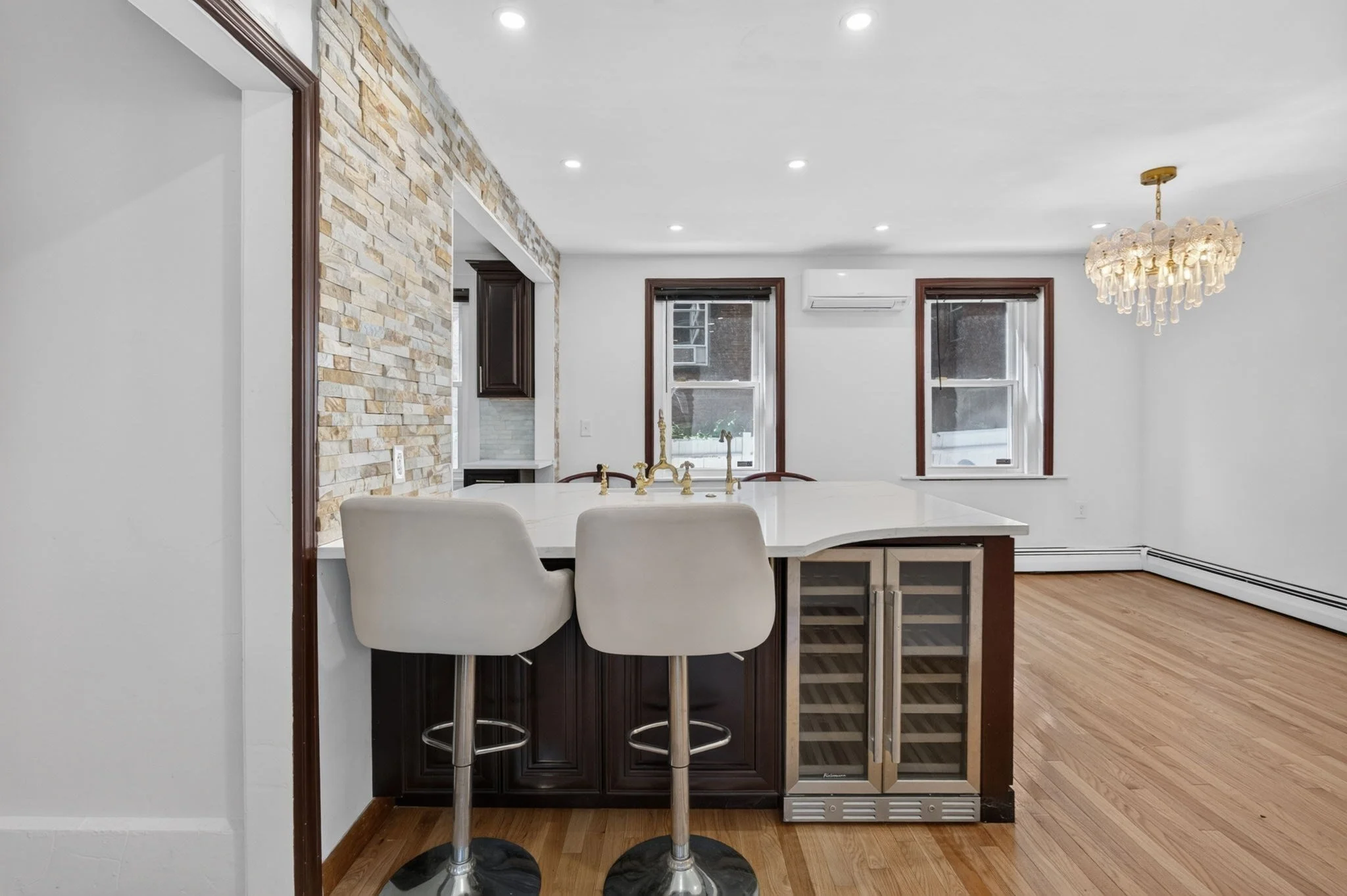 6 bed, 3 bath apartment for rent at 21 Parker St Unit 0, Charlestown — photo 14 of 41
