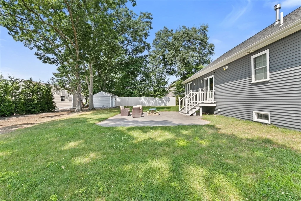 3 bed, 2 bath apartment for rent at 21 Pasture Brook Rd, Attleboro — photo 22 of 24