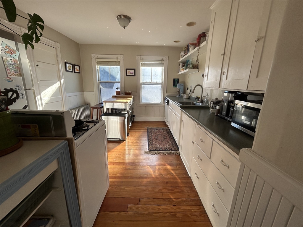 2 bed, 1 bath apartment for rent at 21 Pearson Ave Unit 3, Somerville — photo 1 of 12