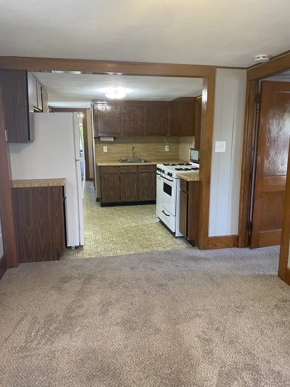 1 bed, 1 bath apartment for rent at 21 Plainfield Ave Unit 2, Shrewsbury — photo 2 of 12