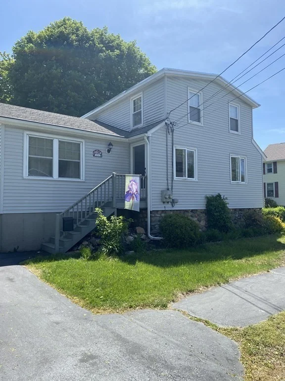 1 bed, 1 bath apartment for rent at 21 Plainfield Ave Unit 2, Shrewsbury