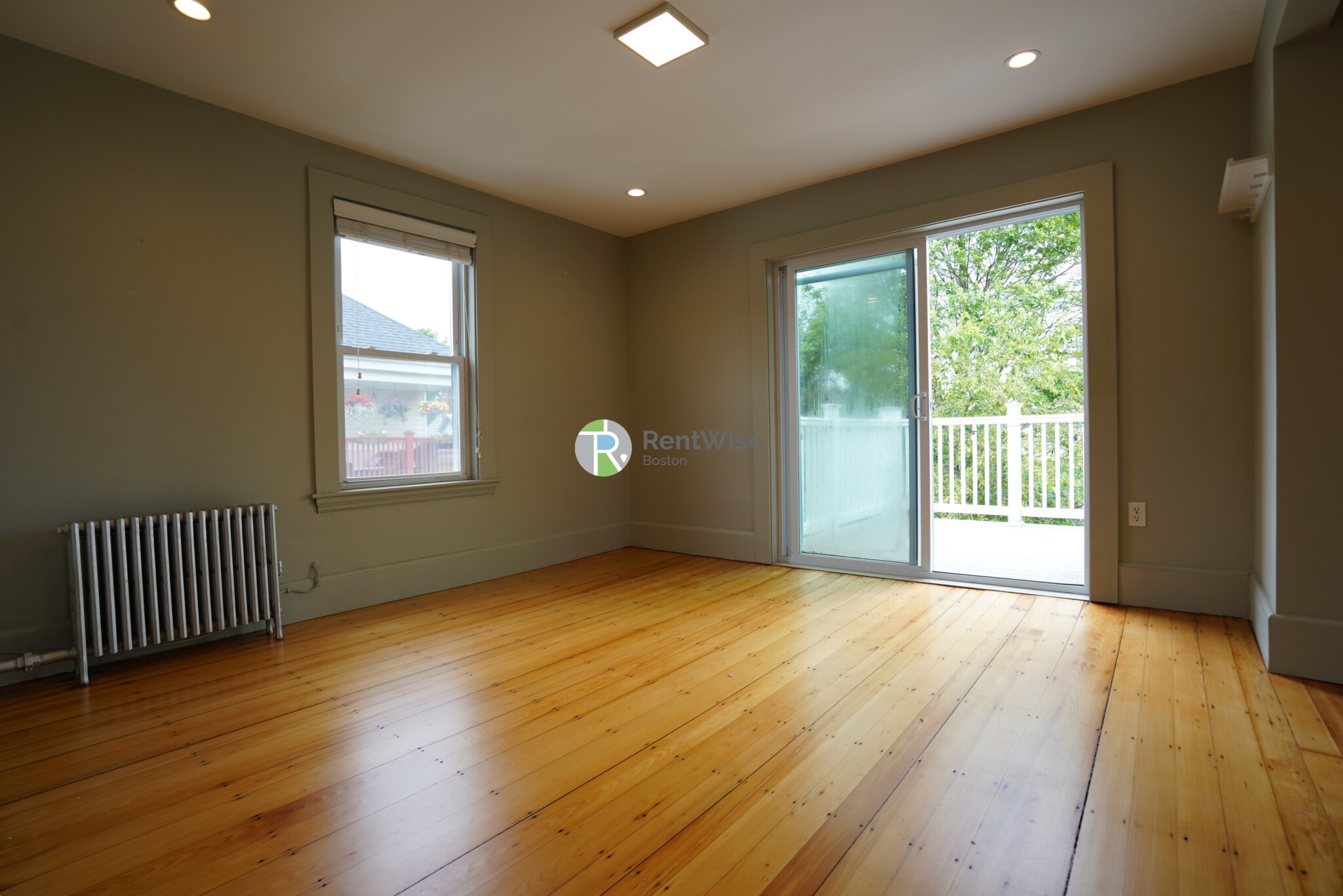 3 bed, 1 bath apartment for rent at 21 Plainfield St Unit 3, Jamaica Plain — photo 17 of 31