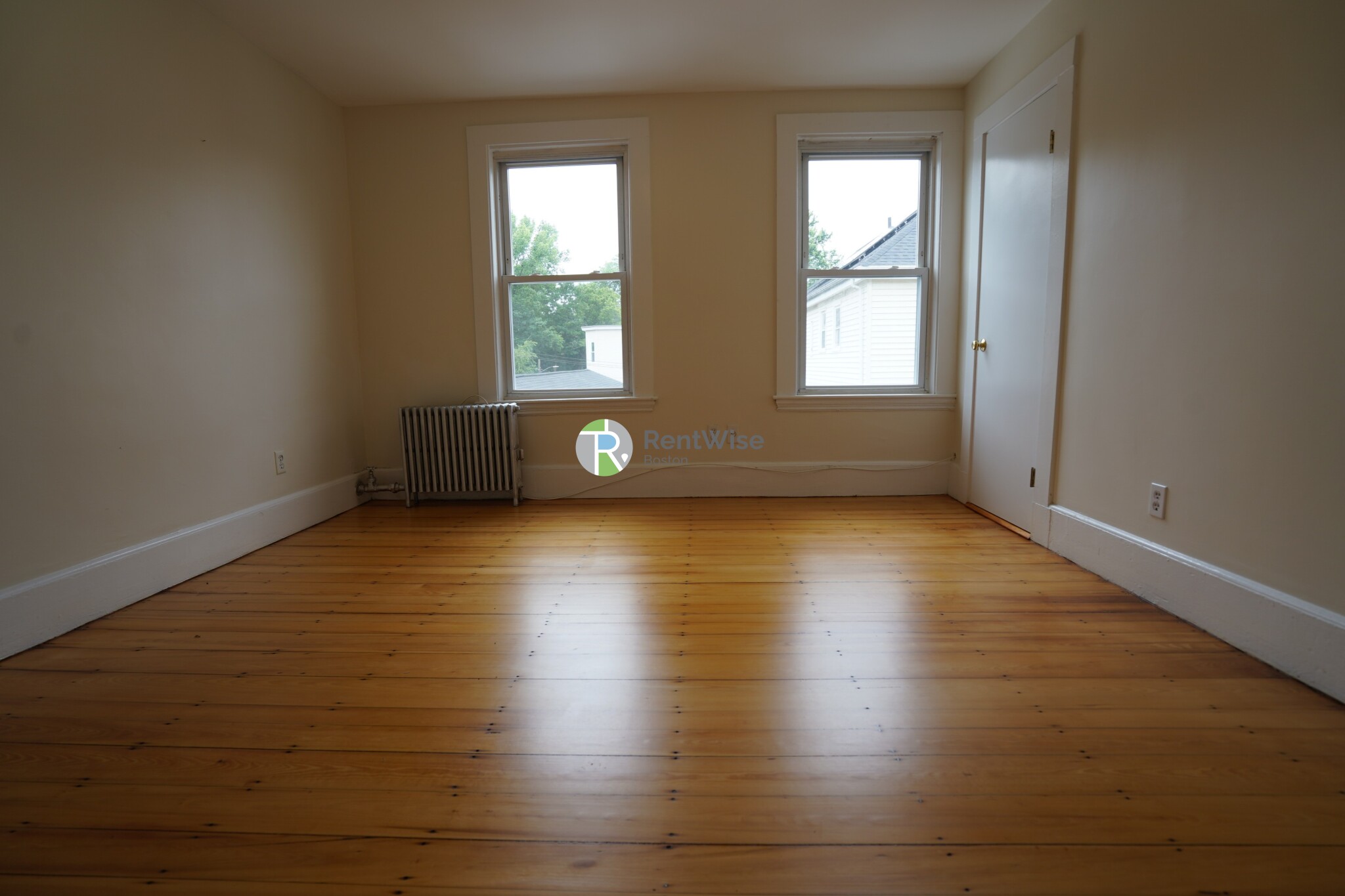 3 bed, 1 bath apartment for rent at 21 Plainfield St Unit 3, Jamaica Plain — photo 18 of 31