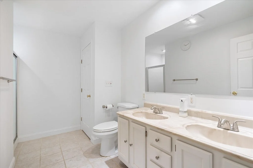 3 bed, 3 bath apartment for rent at 21 Ptarmigan Dr Unit 21, Shrewsbury — photo 17 of 35