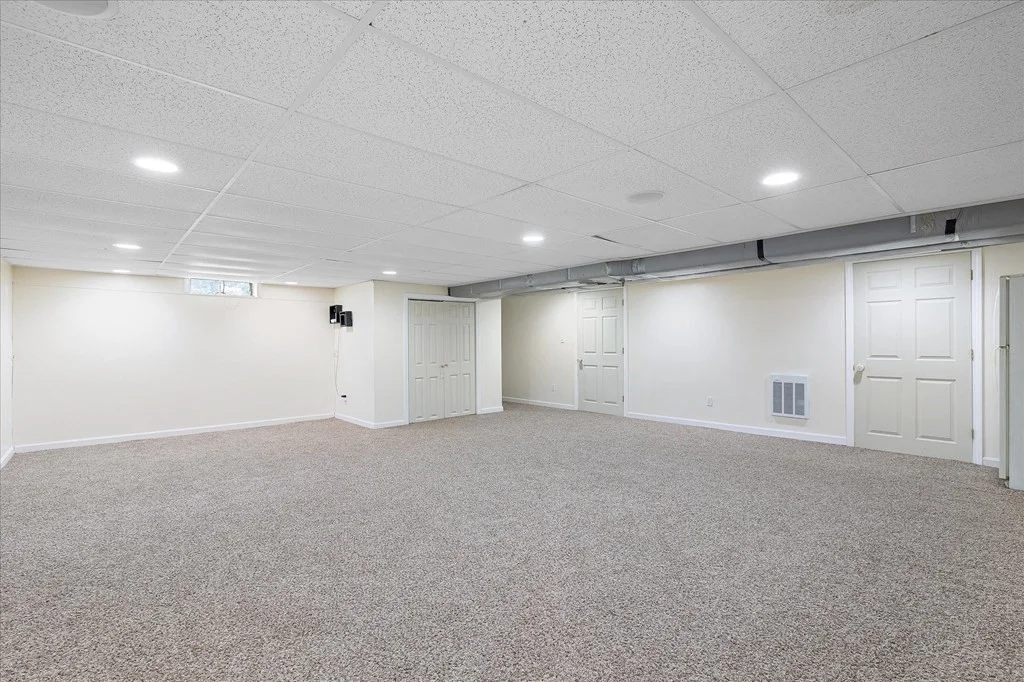 3 bed, 3 bath apartment for rent at 21 Ptarmigan Dr Unit 21, Shrewsbury — photo 28 of 35