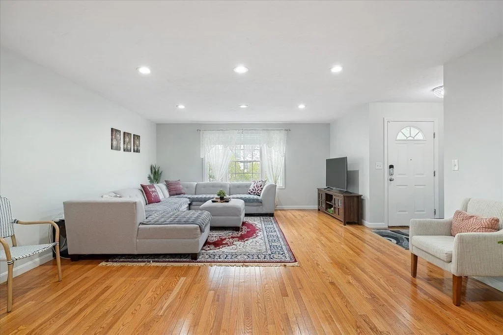 3 bed, 3 bath apartment for rent at 21 Ptarmigan Dr Unit 21, Shrewsbury — photo 3 of 35