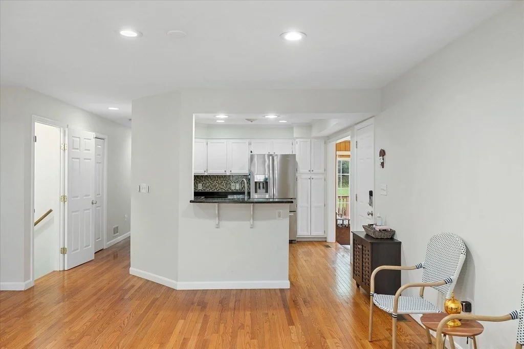 3 bed, 3 bath apartment for rent at 21 Ptarmigan Dr Unit 21, Shrewsbury — photo 6 of 35