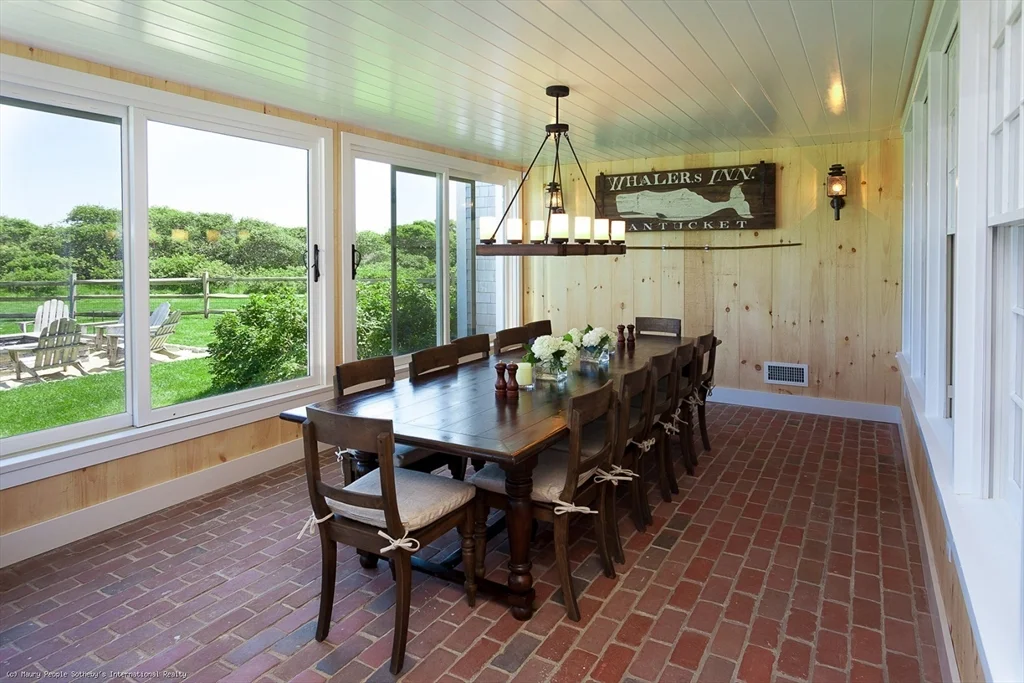8+ bed, 4+ bath apartment for rent at 21 Quidnet Unit 1, Quidnet — photo 16 of 42